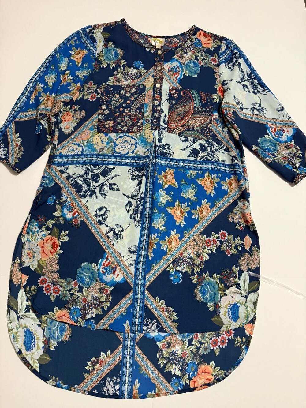 Fig and Flower Boho Floral Tunic Top Size S Blue 3/4 Sleeve High Low Hem